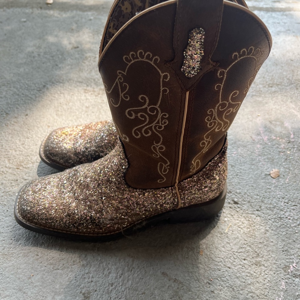 SHYANNE GIRLS' SPARKLE PLENTY BOOTS - BROAD SQUARE TOE